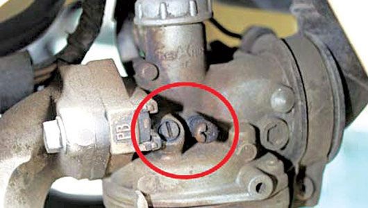 Những thói quen xấu khiến xe máy ngày càng ‘ngốn’ xăng - Ảnh 2 Những thói quen xấu khiến xe máy ngày càng ‘ngốn’ xăng - Ảnh 2