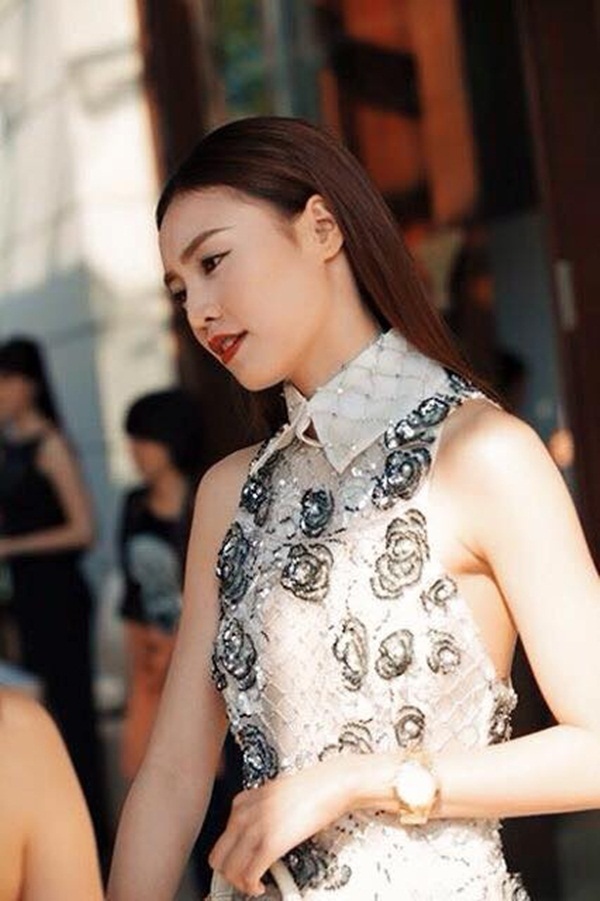 Những sao Việt dù ngực lép vẫn sở hữu nét quyến rũ khó cưỡng - Ảnh 23 Những sao Việt dù ngực lép vẫn sở hữu nét quyến rũ khó cưỡng - Ảnh 23