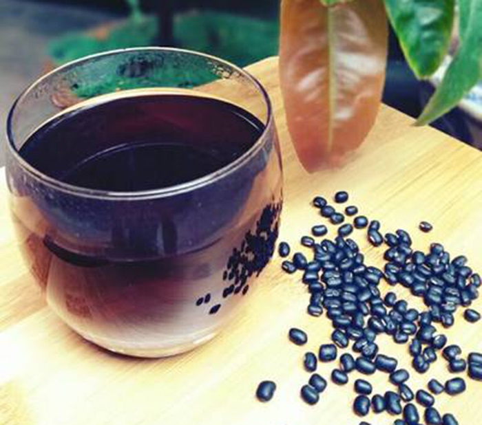 Uống nước đậu đen giải nhiệt tốt cho sức khỏe