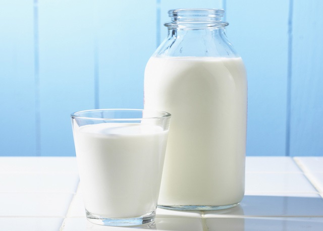 Sữa tách béo giảm cơn thèm ăn, hỗ trợ giảm béo bụng cấp tốc