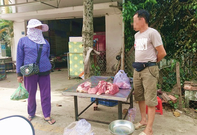 Thực hư chuyện thịt heo 100.000/3kg bán tràn lan khắp lề đường Sài Gòn - Ảnh 7 Thực hư chuyện thịt heo 100.000/3kg bán tràn lan khắp lề đường Sài Gòn - Ảnh 7