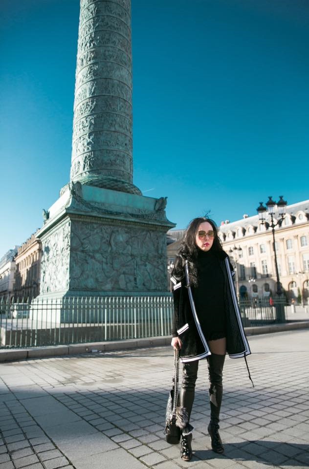 Diện mốt quần lạ dạo phố Paris, Phượng Chanel khiến Quách Ngọc Ngoan không dám rời mắt - Ảnh 6