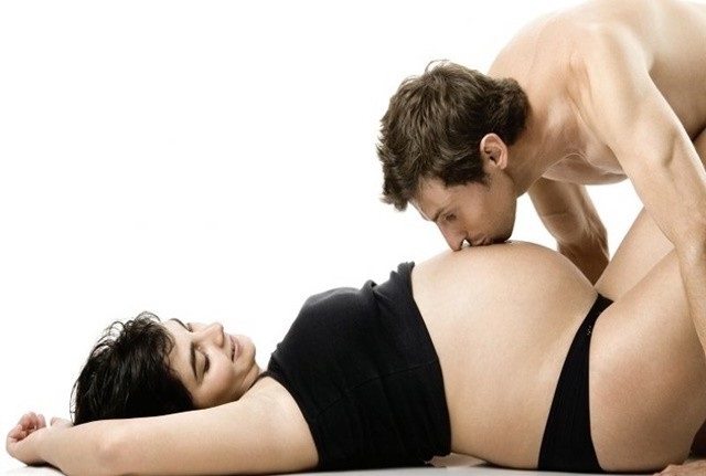 9 điều bất ngờ với 'vùng kín' khi làm chuyện ấy lúc mang bầu - Ảnh 2