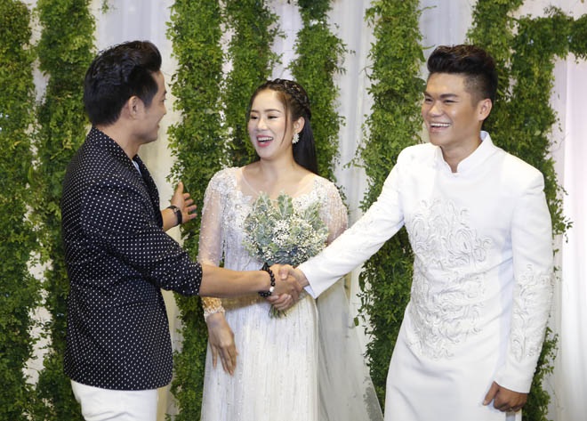  Trong đám cưới bạn gái cũ Lê Phương, Quý Bình bất ngờ xuất hiện và nói lời không ai có thể ngờ - Ảnh 3