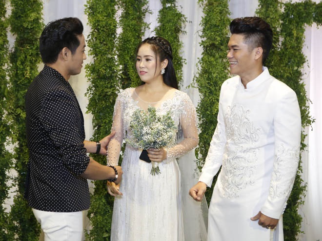  Trong đám cưới bạn gái cũ Lê Phương, Quý Bình bất ngờ xuất hiện và nói lời không ai có thể ngờ - Ảnh 4