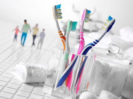 Đừng xem thường: Những thói quen sử dụng bàn chải đánh răng sai be bét thế này khiến cơ thể rước hàng loạt ổ bệnh - Ảnh 2
