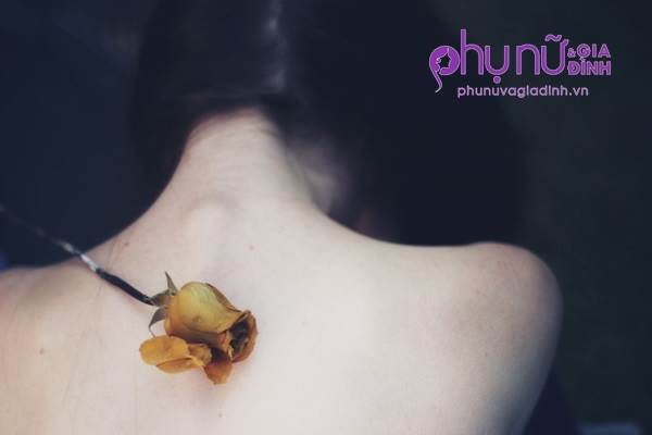 Viết cho những người phụ nữ vẫn đang chênh vênh trên những tổn thương không dứt - Ảnh 2 Viết cho những người phụ nữ vẫn đang chênh vênh trên những tổn thương không dứt - Ảnh 2
