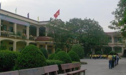 Suất cơm 23.000 đồng chỉ vài cọng rau luộc, mấy miếng thịt nhỏ của học sinh lớp 2 khiến hội cha mẹ đắng lòng - Ảnh 3 Suất cơm 23.000 đồng chỉ vài cọng rau luộc, mấy miếng thịt nhỏ của học sinh lớp 2 khiến hội cha mẹ đắng lòng - Ảnh 3