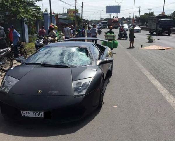 Siêu xe Lamborghini tông chết người băng qua đường - Ảnh 1