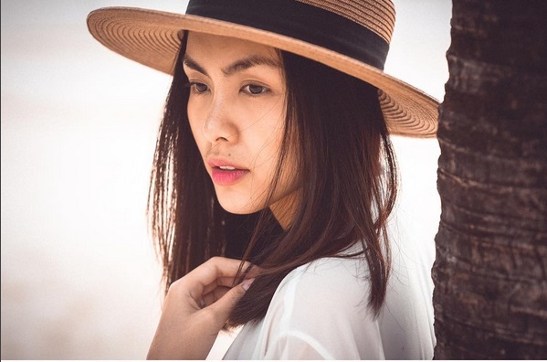Chẳng cần khoe da thịt, những mỹ nhân Vbiz này vẫn thật 'chói chang' hút hồn người hâm mộ - Ảnh 9