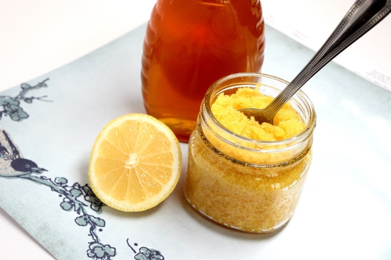 Tẩy ria mép bằng mật ong, đường và chanh
