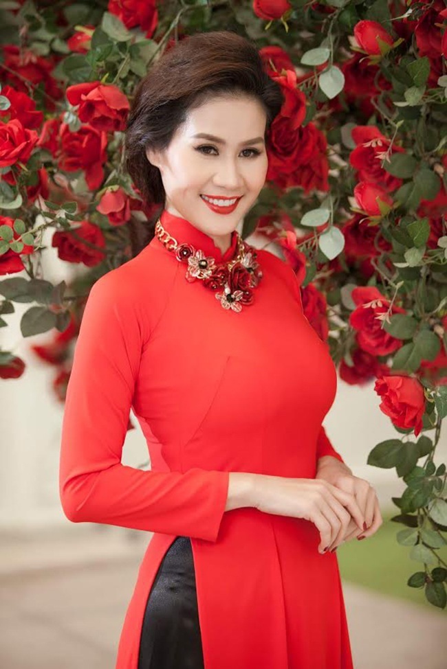 Người đẹp Việt tên Hà: Cứ một con, hai con... mà vẫn không ngừng quyến rũ  - Ảnh 12
