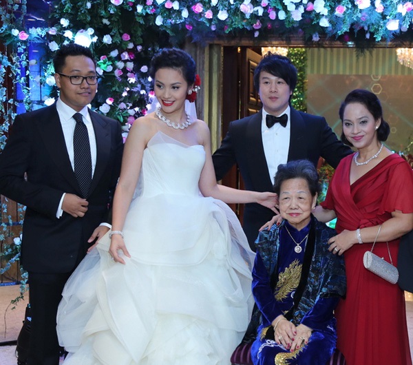 Thực đơn đám cưới mỗi người một kiểu của sao Việt: Người xa xỉ, kẻ giản dị không ngờ - Ảnh 18