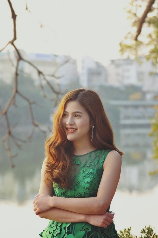 Những người vợ vừa xinh vừa giỏi làm hậu phương vững chắc cho các nam diễn viên điển trai Việt - Ảnh 10 Những người vợ vừa xinh vừa giỏi làm hậu phương vững chắc cho các nam diễn viên điển trai Việt - Ảnh 10