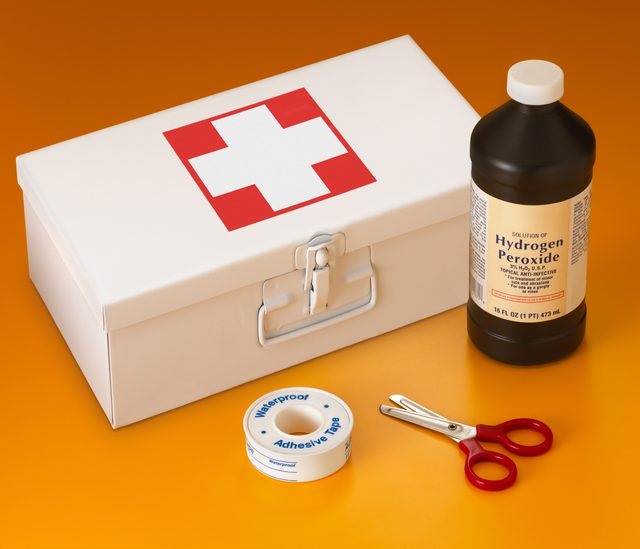 Trị nách thâm đen sau sinh với hydrogen peroxide là gợi ý hay để các chị em thử áp dụng