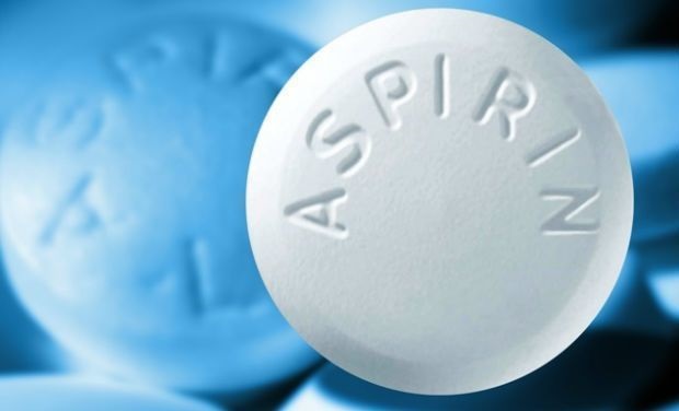 Ngoài việc giảm đau, aspirin còn giúp trị nứt gót chân hiệu quả
