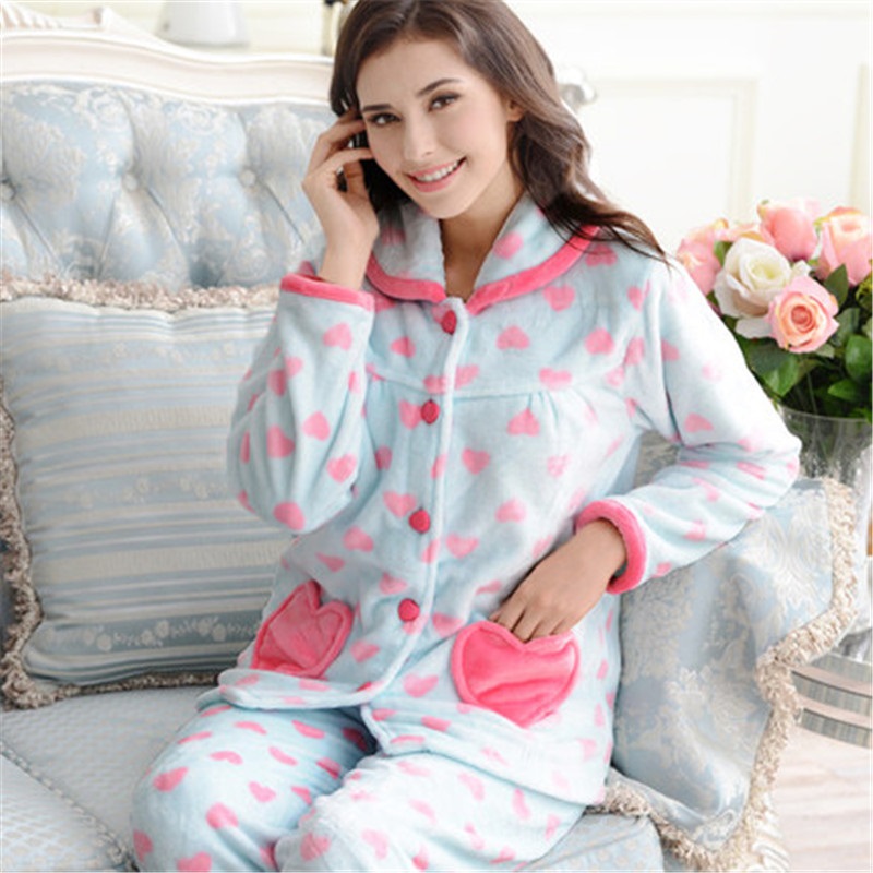 Mặc quần áo thoải mái giảm tình trạng thâm nách sau sinh