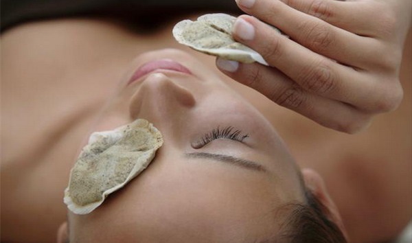 Xay nhuyễn lá tía tô trộn với thứ này thoa 3 lần/tuần, mụn thịt quanh mắt, thâm nám lâu năm tự động tiêu biến - Ảnh 3 Xay nhuyễn lá tía tô trộn với thứ này thoa 3 lần/tuần, mụn thịt quanh mắt, thâm nám lâu năm tự động tiêu biến - Ảnh 3