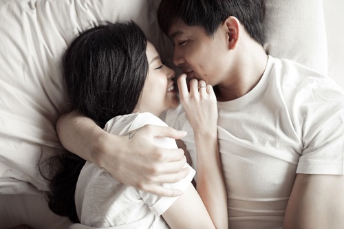 Vào Facebook người yêu xem ảnh để rồi rụng rời khi phát hiện album ảnh chỉnh quyền riêng tư 'chỉ mình thôi' của em - Ảnh 1 Vào Facebook người yêu xem ảnh để rồi rụng rời khi phát hiện album ảnh chỉnh quyền riêng tư 'chỉ mình thôi' của em - Ảnh 1