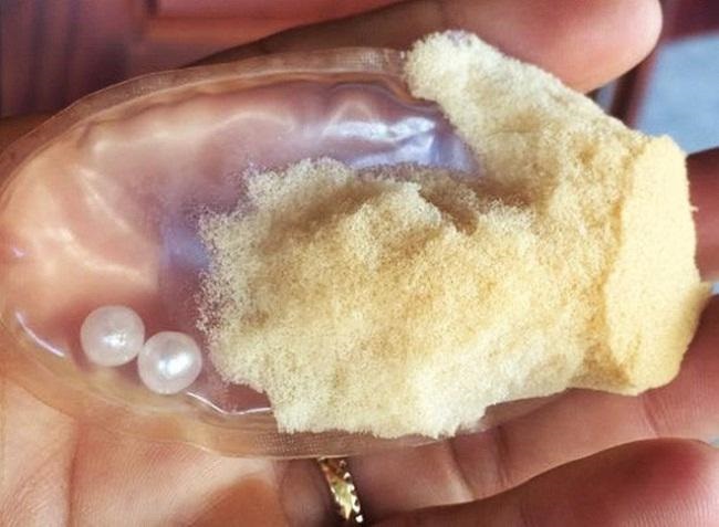 Nóng: Nữ sinh TP.HCM phát hiện vật thể lạ trong áo ngực, chị em phải đặc biệt cẩn thận kẻo rước họa vào thân - Ảnh 2 Nóng: Nữ sinh TP.HCM phát hiện vật thể lạ trong áo ngực, chị em phải đặc biệt cẩn thận kẻo rước họa vào thân - Ảnh 2