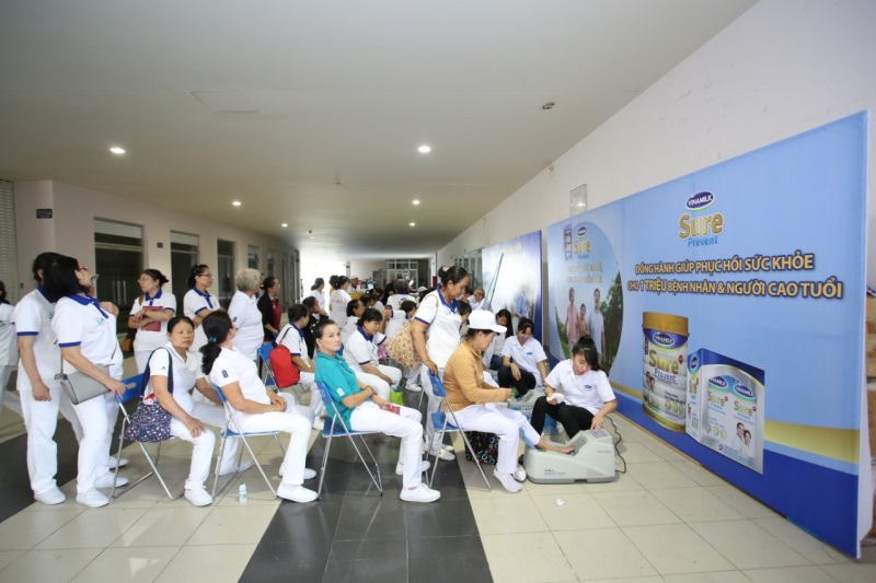 Vinamilk Sure Prevent tiếp tục đồng hành cùng hội thể dục dưỡng sinh TP.HCM chăm sóc sức khỏe cho gần 3.000 người cao tuổi - Ảnh 4 Vinamilk Sure Prevent tiếp tục đồng hành cùng hội thể dục dưỡng sinh TP.HCM chăm sóc sức khỏe cho gần 3.000 người cao tuổi - Ảnh 4